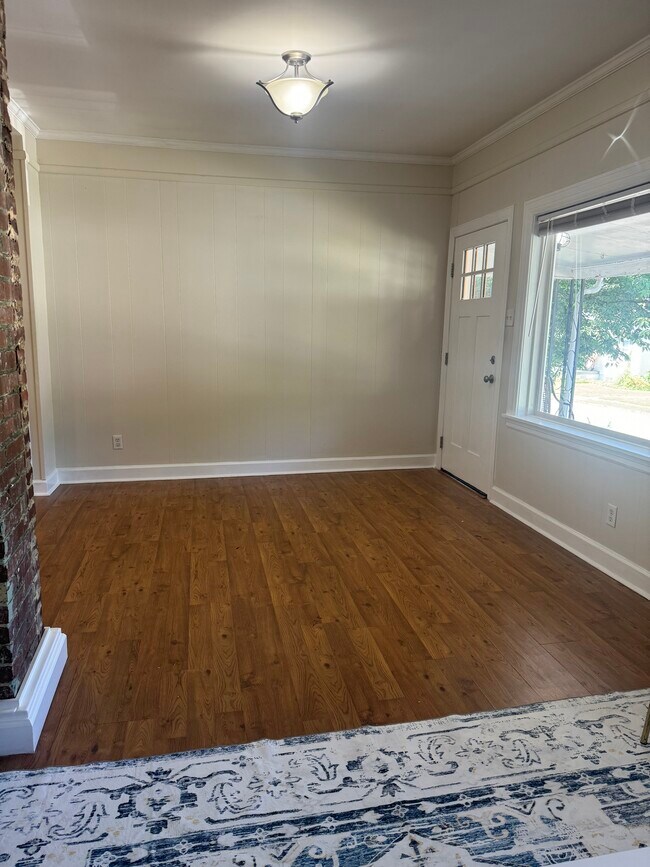 More living space - 1407 Debow St