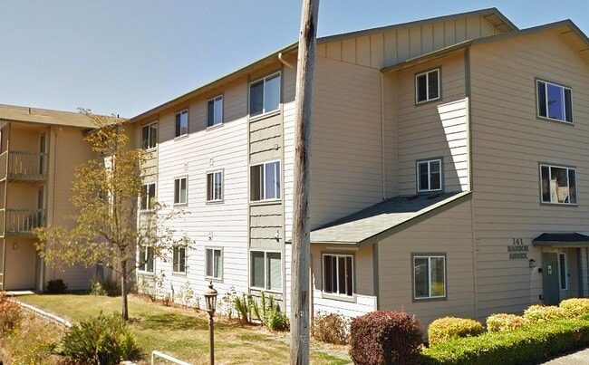 Building Photo - 141 S River St