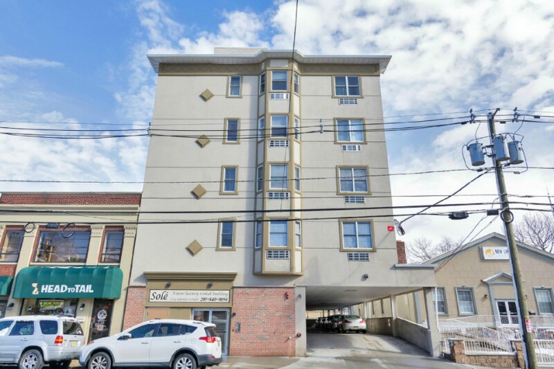 448 Palisade Ave Cliffside Park, NJ 07010 Alquileres en Cliffside