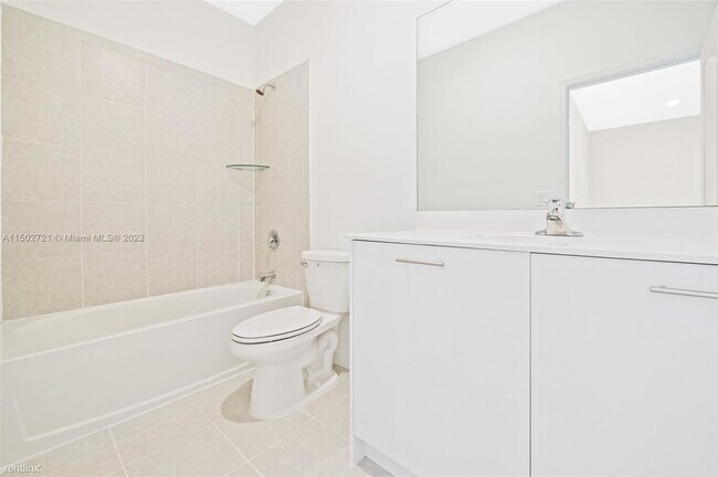 Foto del edificio - 3 br, 2.5 bath House - 2359 NW 122nd Ter F...