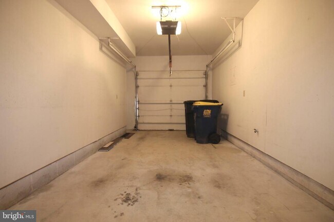 Building Photo - 1406 Woodmill Dr