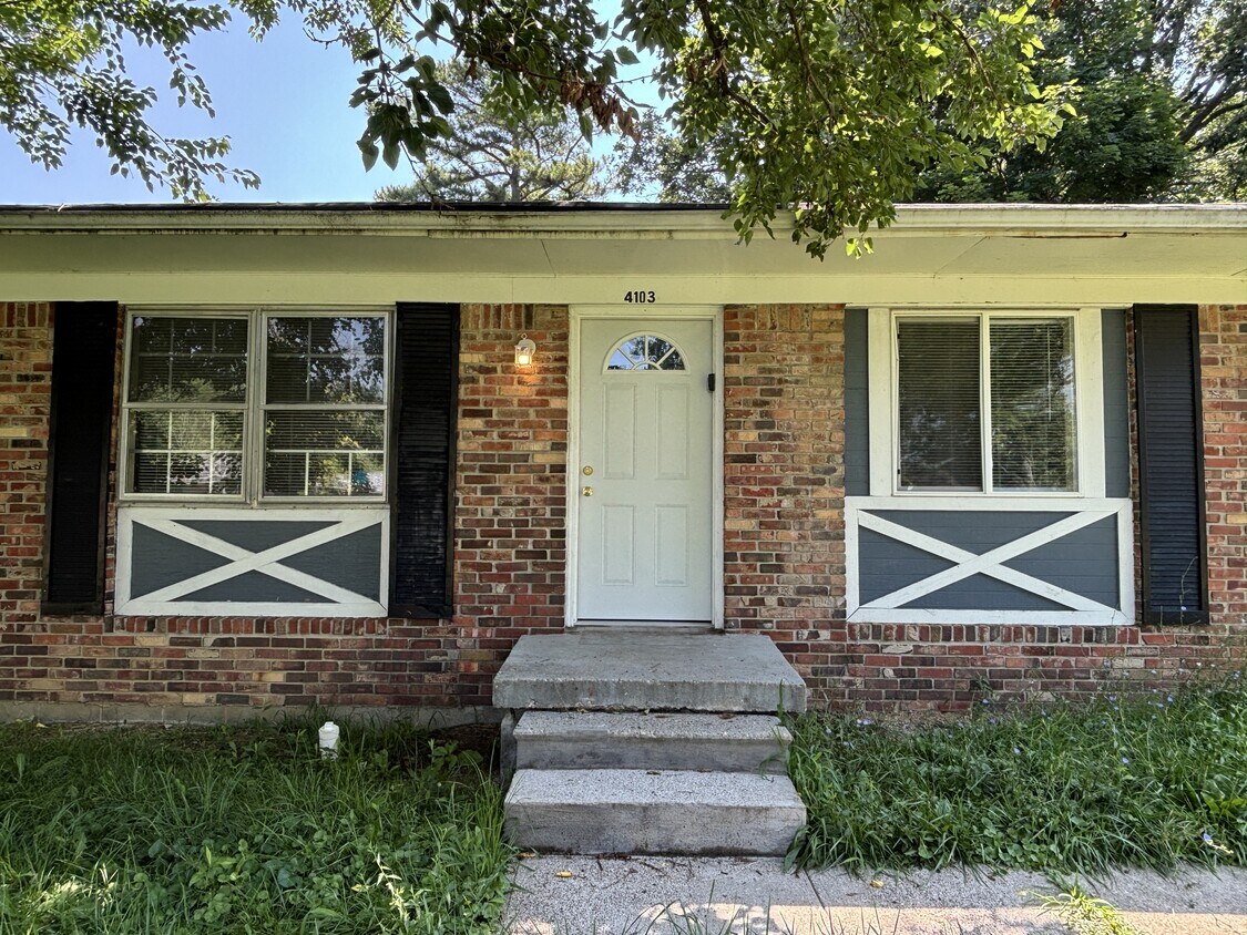 Primary Photo - 4103 N Grand Ave