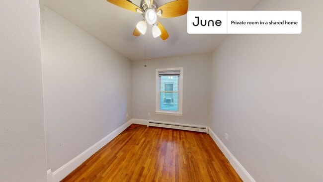Building Photo - Room in Shared 3 bed/1 bath home