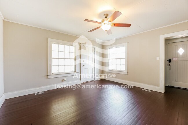 Foto del edificio - 517 Wildwood Dr