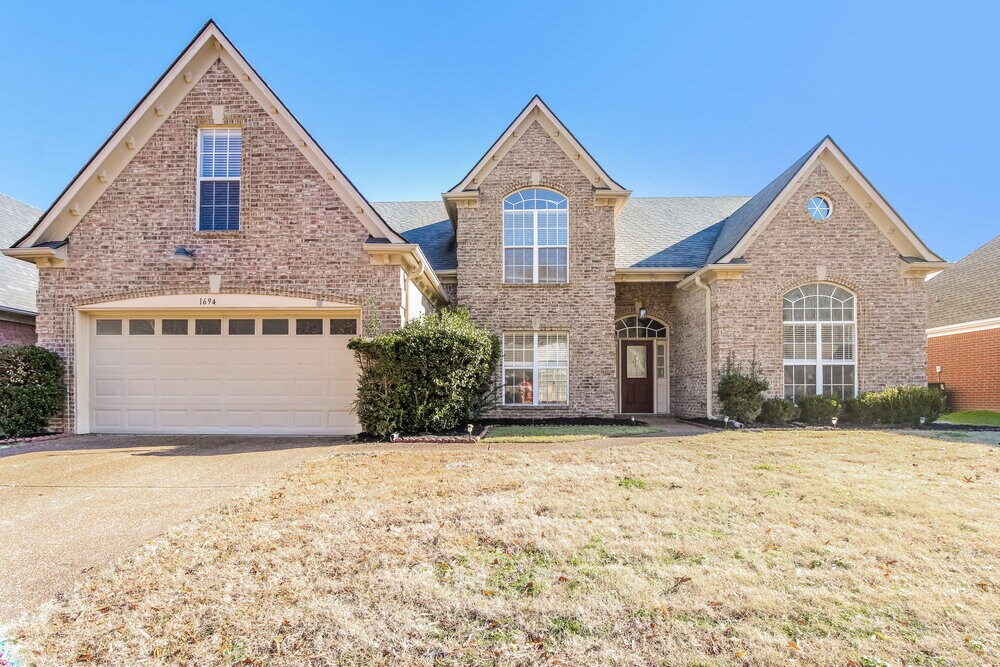 Primary Photo - 1694 Farkleberry Dr