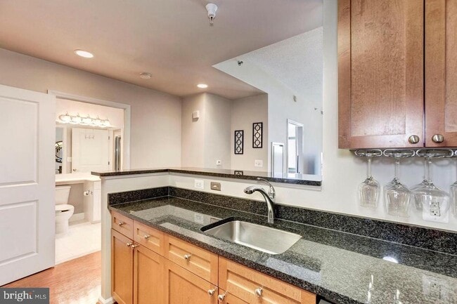 Foto del edificio - 11700 Old Georgetown Rd