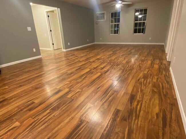 Foto del edificio - 1329 K St SW