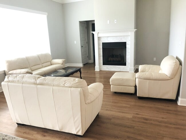 Photo - 1626 S Laurel Landing House