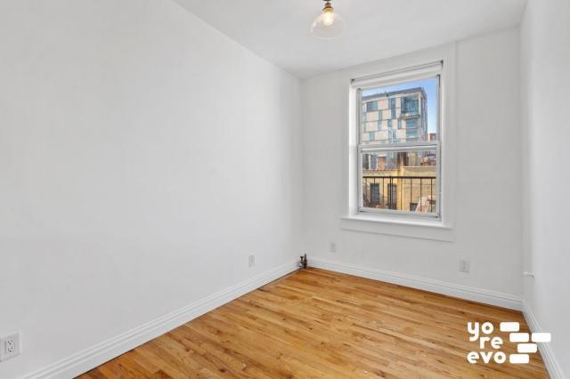 Foto del edificio - 2 bedroom in NEW YORK NY 10012