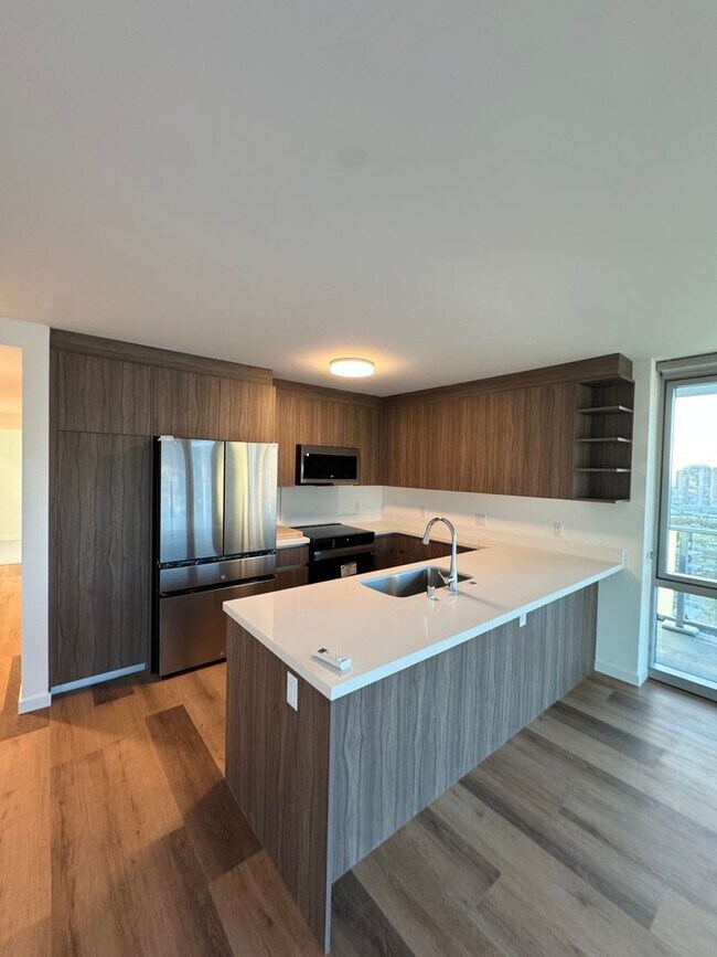 Foto del edificio - Ready to Move in Brand New Condo! First Time Renting! 3 Bed/2 Bath/2 Parking at The Park on Ke‘ea...