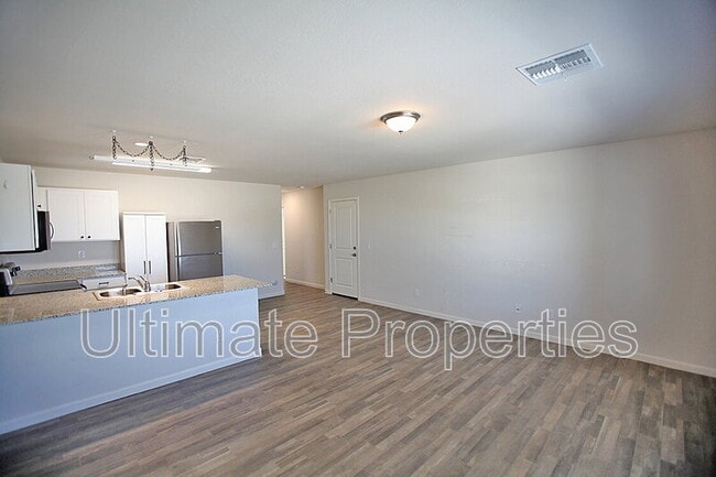 Building Photo - 478 Cahan Dr