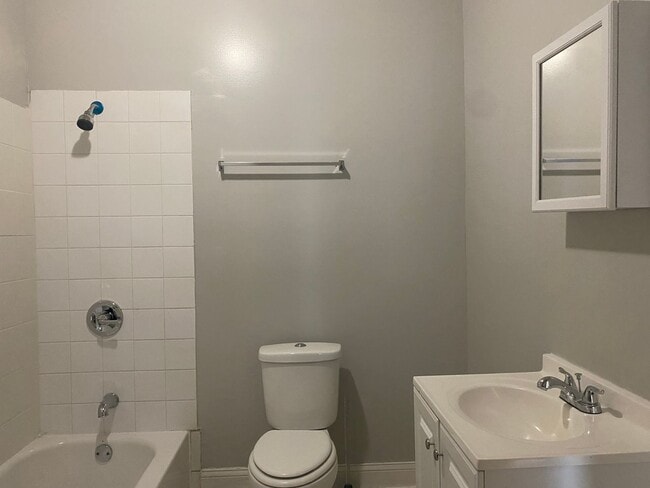 Foto del edificio - 4429 W Adams St