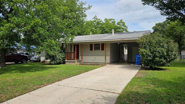Building Photo - 1005 Cecelia St