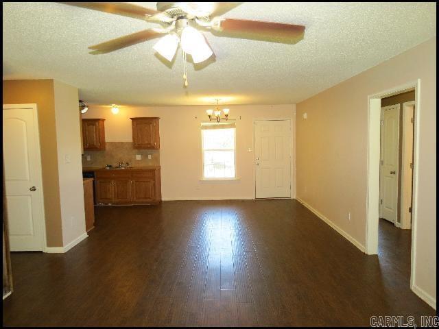 Building Photo - 4870 Tall Grass Dr