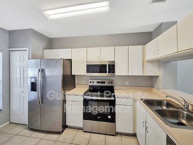 Building Photo - 4734 Sabal Key Dr