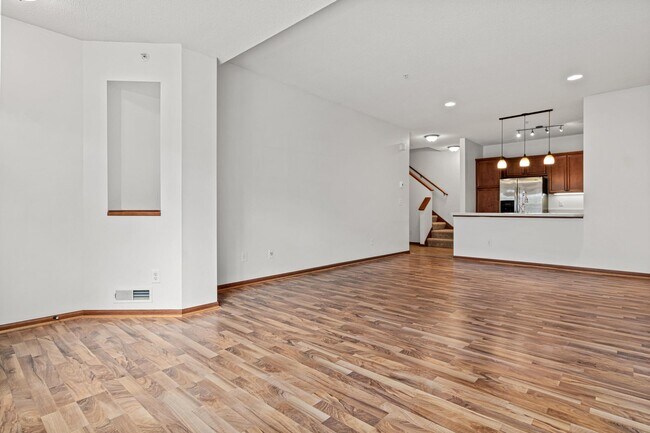 Foto del edificio - 13313 Virginia Ave S