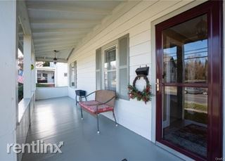 Foto del edificio - 1 br, 1.5 bath House - 35 Maple Ave