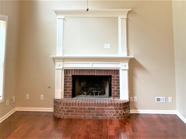 Building Photo - 7120 Doncaster Ct