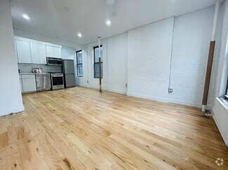 Building Photo - 250 Mulberry St