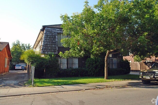 Building Photo - Porter Ave Apartments