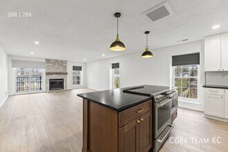 Building Photo - 2900 W 53rd St