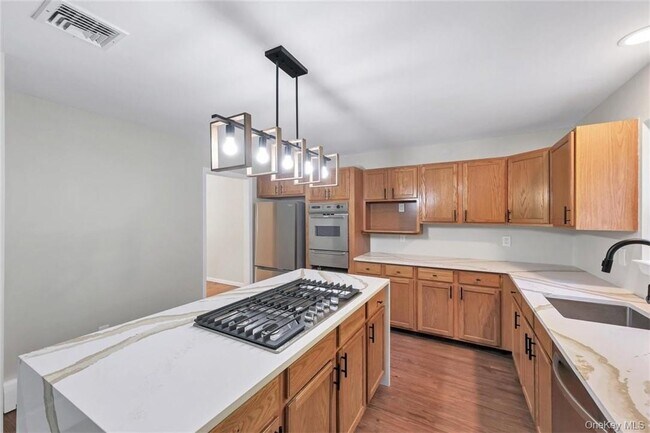 Foto del edificio - 5 Fairview Ln