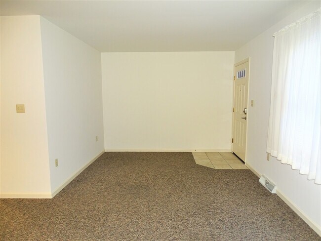 Foto del edificio - 1317 Lincoln Heights Ave