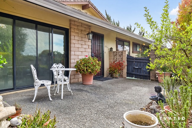 Building Photo - 458 Las Casitas Ct