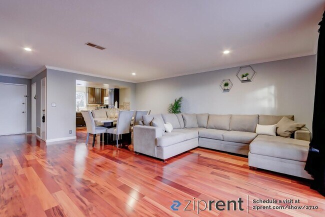 Foto del edificio - 1291 Maple Ct