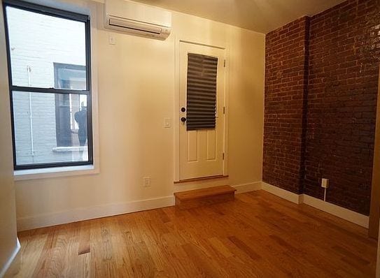Building Photo - 386 E 23rd St