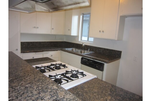 Foto del edificio - 2003 Rockefeller Ln