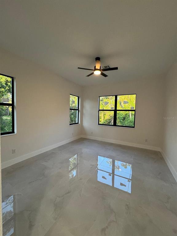 Foto del edificio - 2145 Redmond St