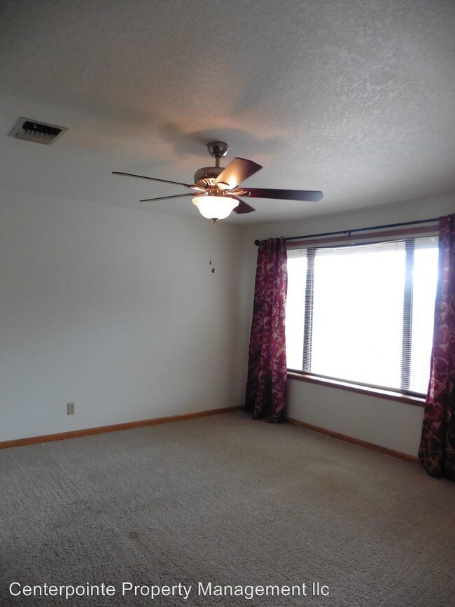 13 NE Spyglass Loop, Roseburg, OR 97470 House Rental in Roseburg, OR