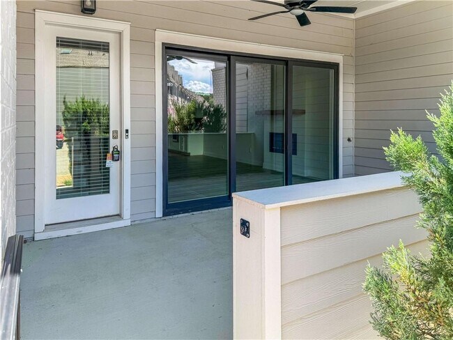 Foto del edificio - 677 Stickley Oak Way