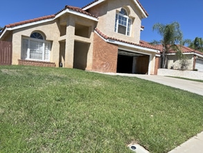 Building Photo - 24430 Robinwood Dr