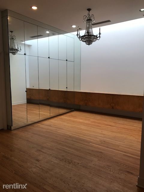 Building Photo - 2 br, 2.5 bath Apartment - 630 W Webster Ave