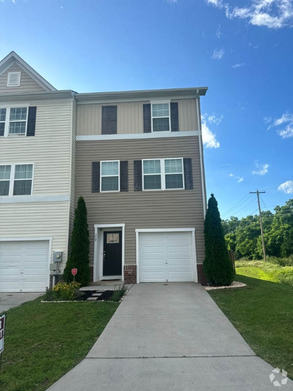 Building Photo - 309 Magellan Dr