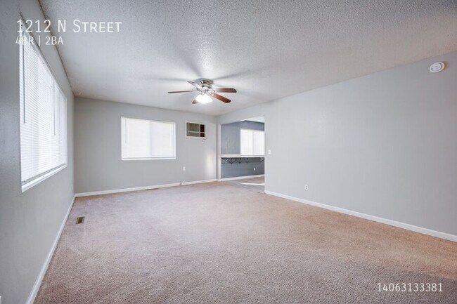 Foto del edificio - 1212 N Street-