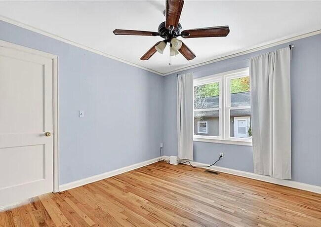 Foto del edificio - 2571 Temple Johnson Rd SW