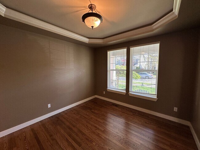Foto del edificio - 4219 Cashmere Dr NE