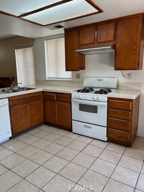 Building Photo - 1569 Ruby Dr