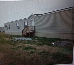 Building Photo - 1100 Sugar Creek Rd