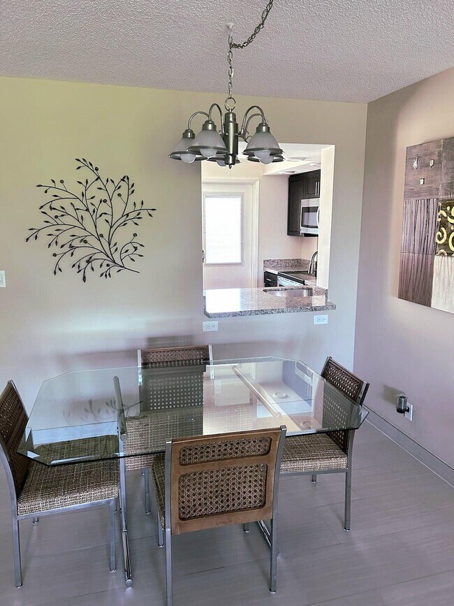 Building Photo - 2691 S Course Dr