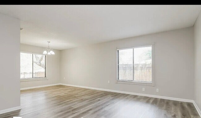 Building Photo - 2427 Canterclub Trail