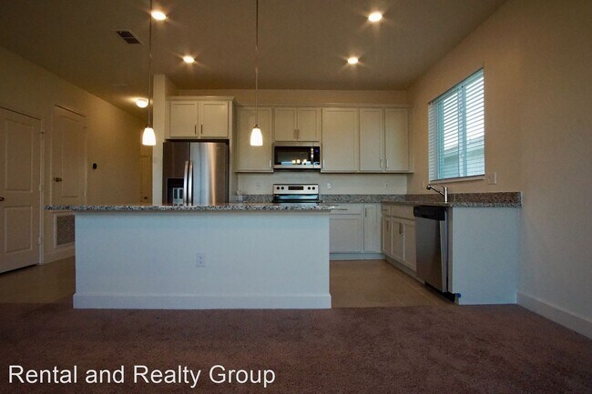 Foto del edificio - 4 br, 2 bath House - 243 Summerlin Loop