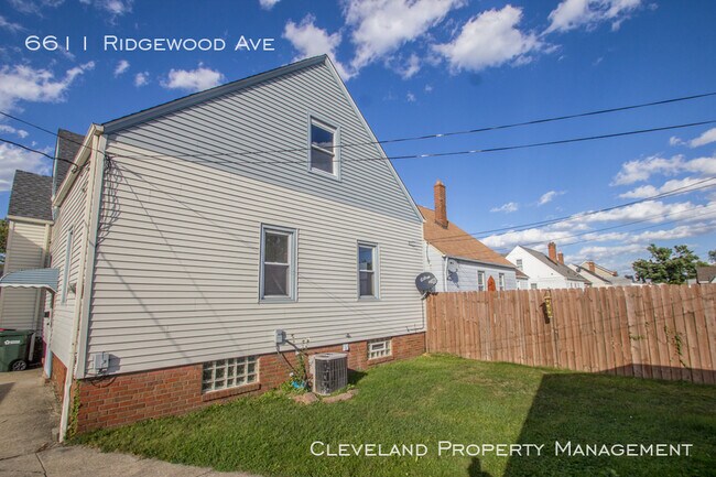 Building Photo - Fully Renovated Parma Cape Cod