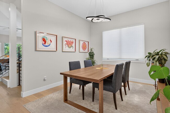 Foto del edificio - Boulder Living Perfected: Custom 4BR/4BA Modern Farmhouse Near Wonderland Lake
