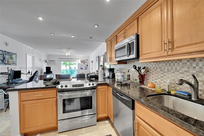 Foto del edificio - 200 S Birch Rd