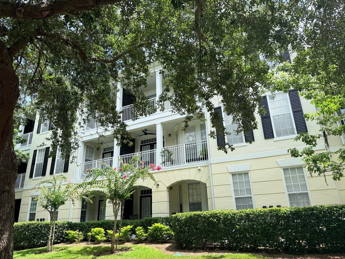 Building Photo - 315 Grand Magnolia Ave