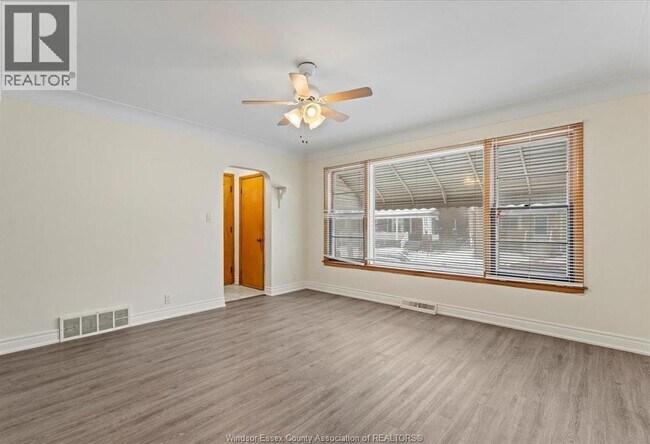 Building Photo - 732 CHURCH UPPER